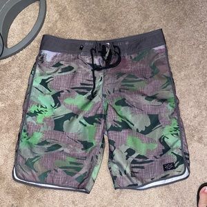Split board shorts size 34